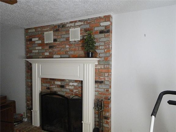 4th image of 255 County Road 1220