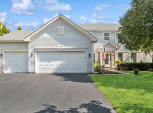 2530 Royal Troon Dr, Aurora, IL 60503