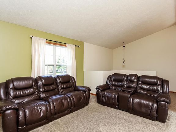 4th image of 3824 Amberly Ct SE