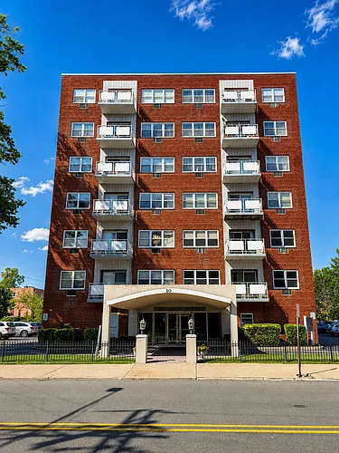20 Jefferson St #B2 Photo 1