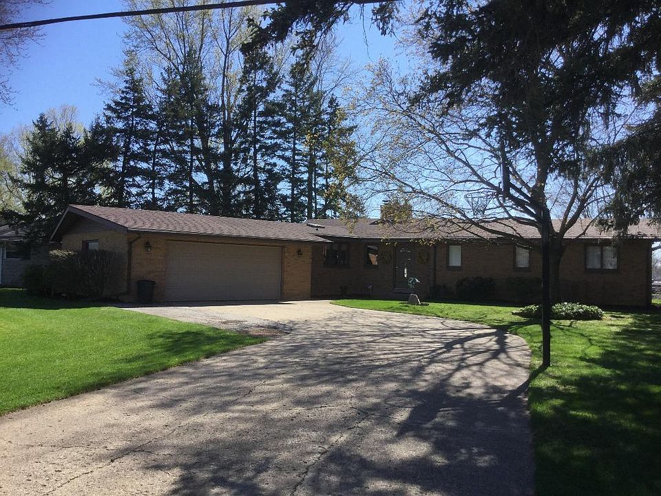 1st image of 55765 Riverdale Dr