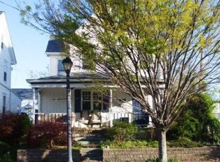 147 E Maple Ave, Langhorne, PA 19047