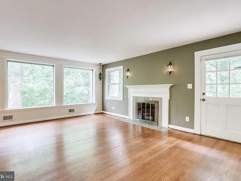 5225 Old Dominion Dr — Photo 26