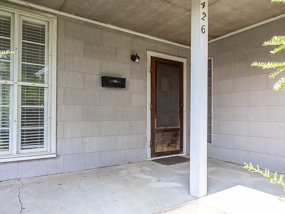 2nd image of 426 Walnut St