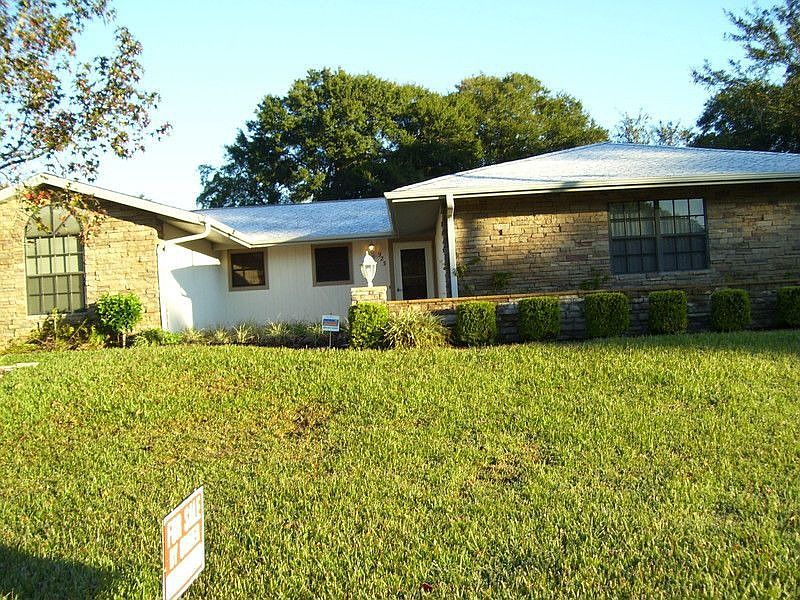 1st image of 923 Crittenden Ave