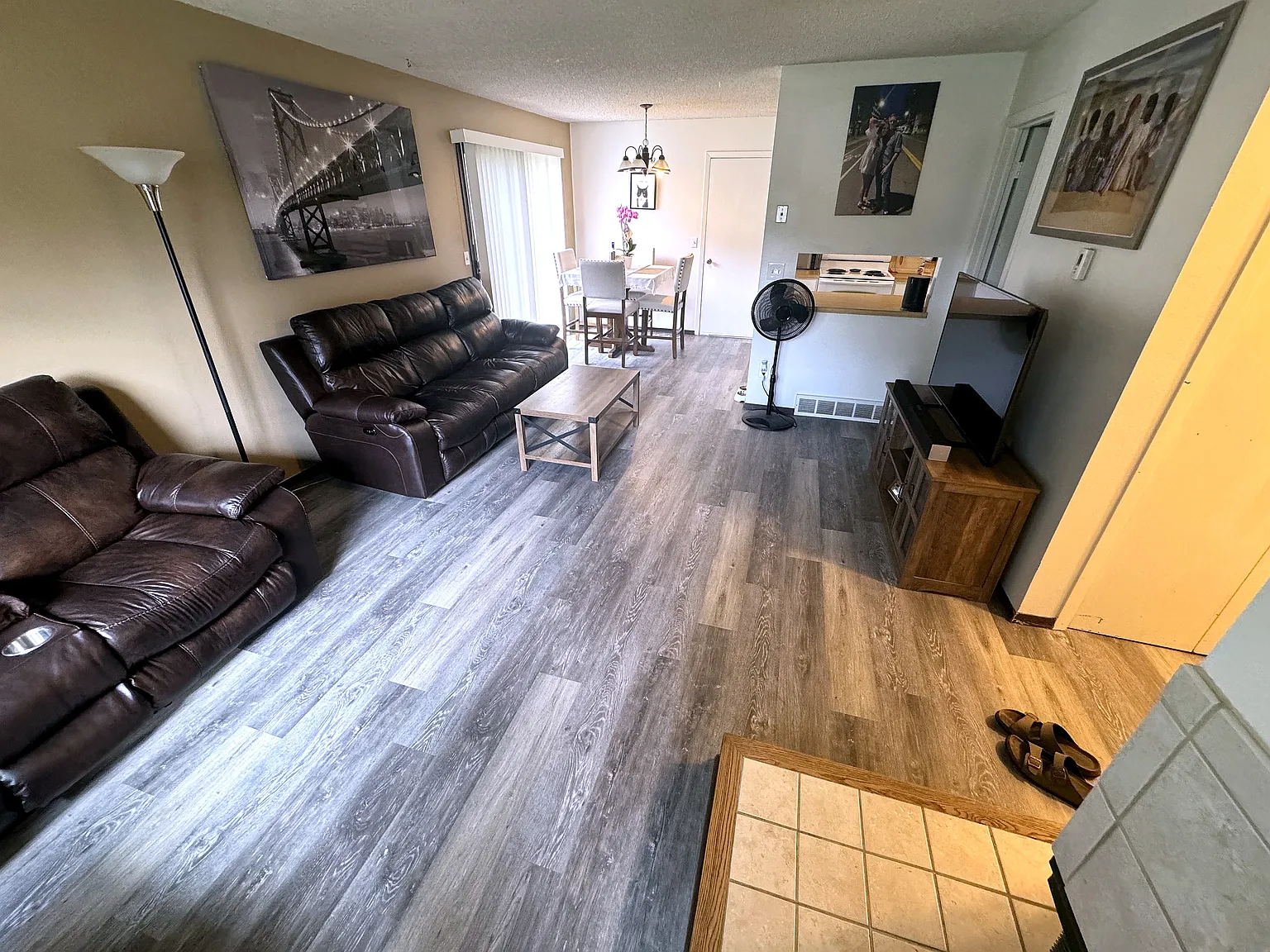 2 bed, 1.5 bath, 1150 sqft, $2,199 — Photo 2