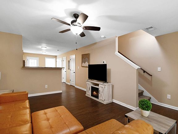 3rd image of 165 Center Pointe Dr #D