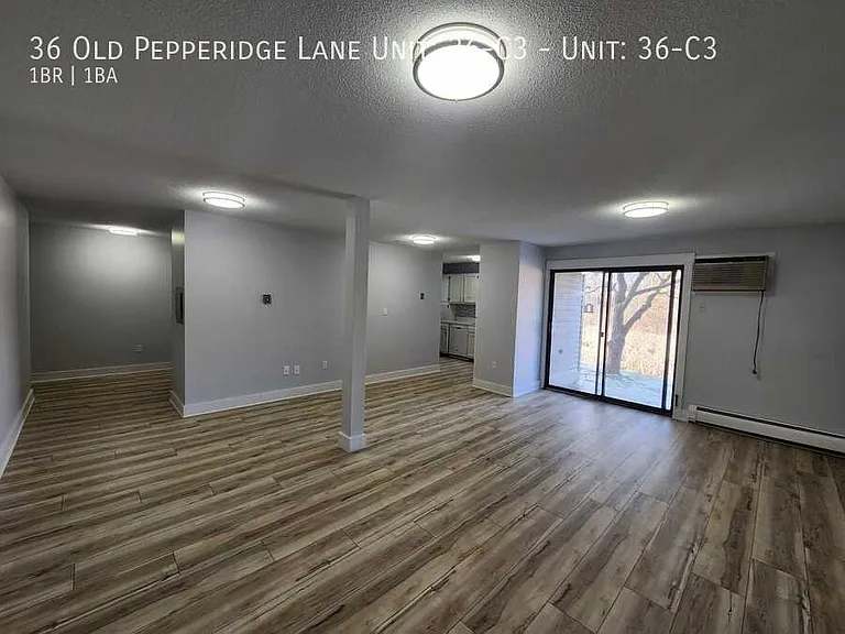 36 Old Pepperidge Ln #C3 — Photo 9