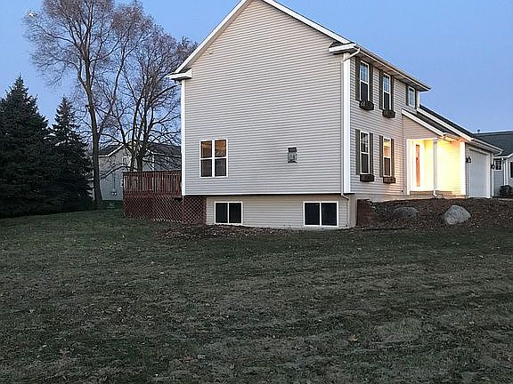 2nd image of 6850 Rosecrest Dr SE