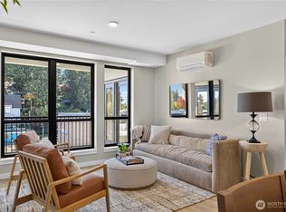 306 Center St #301, La Conner, WA 98257