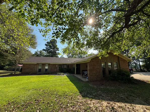 2762 Highway 51, Duck Hill, MS 38925