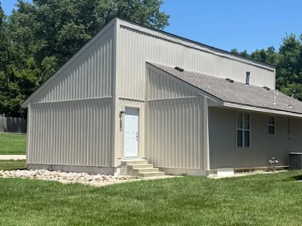2907 Wallace Ave, Kansas City, MO 64129