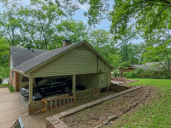 4th image of 1346 Estate Dr