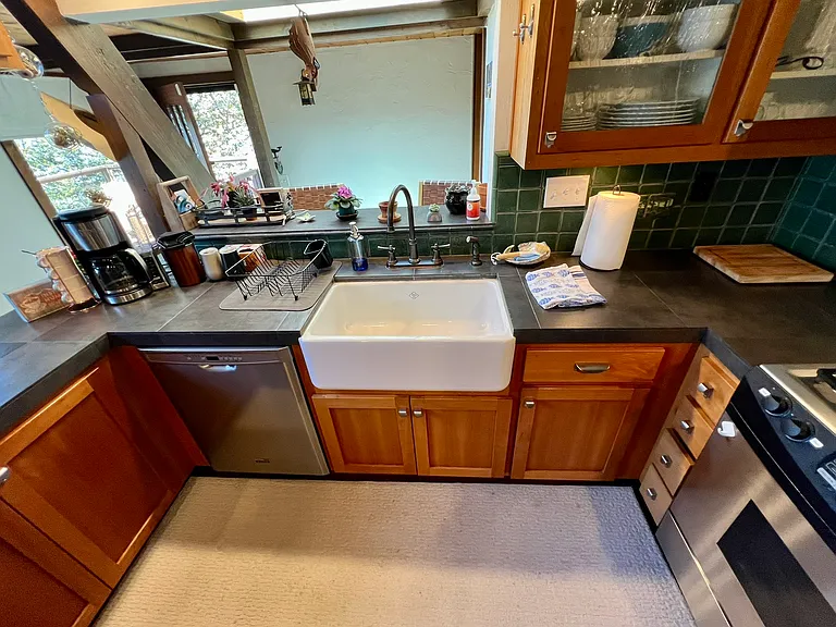 610 Ardath Dr — Photo 11