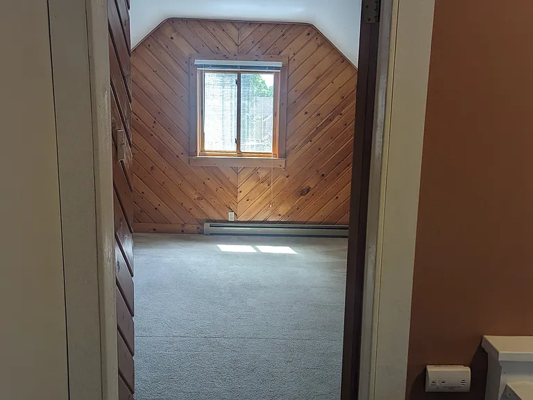 434 E Chapin St — Photo 12