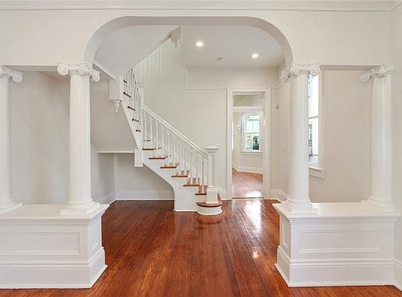 3rd image of 125 Sherwood Forest Dr