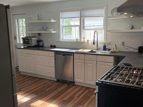 Remodeled kitchen 1 month ago