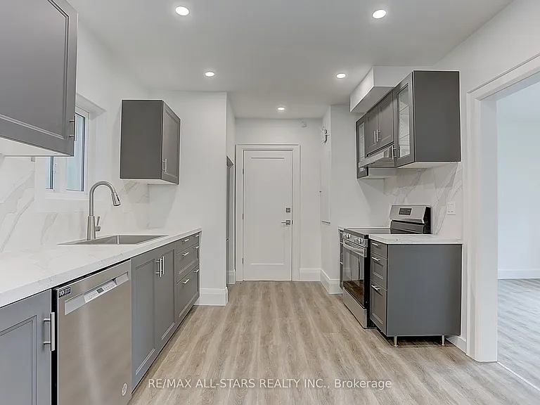 94 39th St #2 — Photo 5