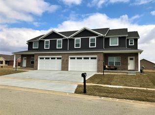 1217 S Roberto Rd, Mahomet, IL 61853