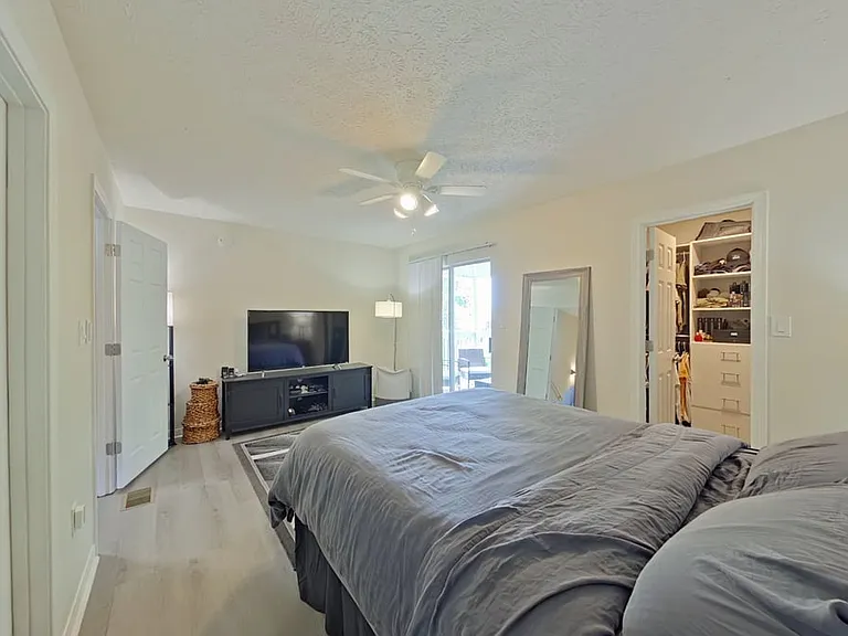 5 Chatelaine Cir SE — Photo 10