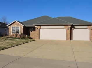 4815 W University St, Springfield, MO 65802