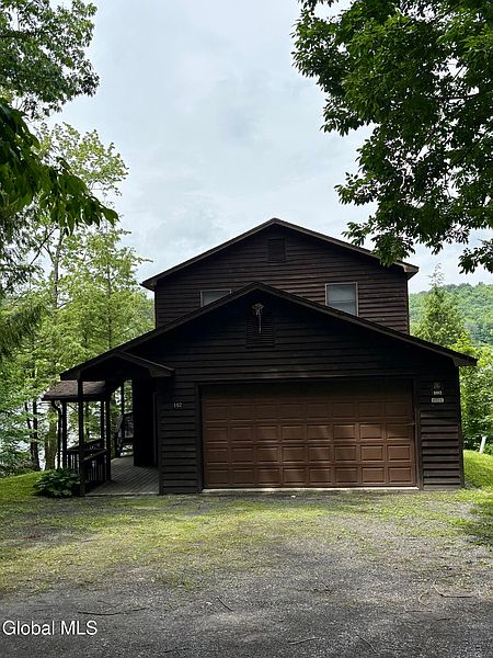 2nd image of 102 Shoreline Drive