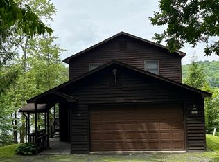 102 Shoreline Dr, Summit, NY 12175
