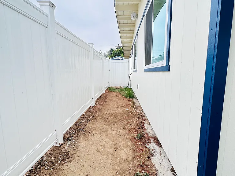 255 D St — Photo 22