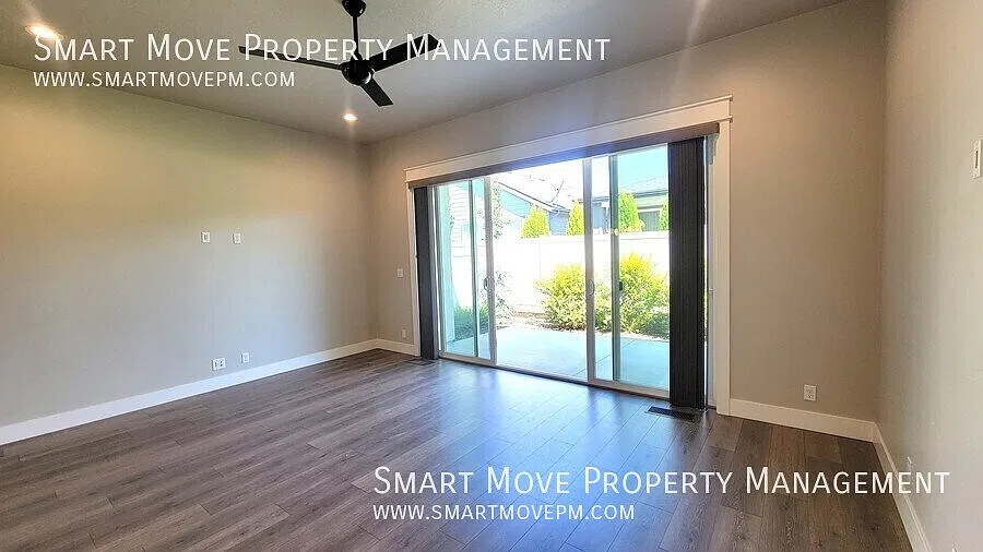 Stunning & Modern Features. 3 bd in Pine 43 near the Village — Photo 4