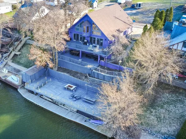 1380 Pratt Dr, Lapeer, MI 48446