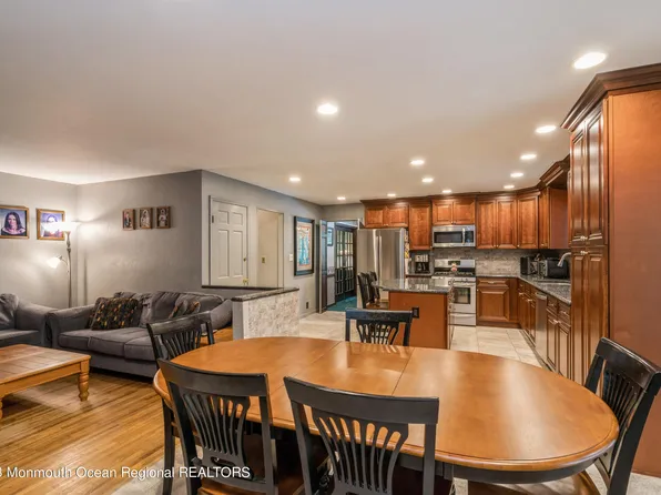 194 Pease Road, Manalapan, NJ 07726