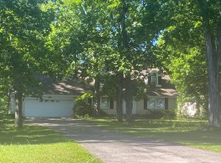 W1939 Coenen Rd, Kaukauna, WI 54130