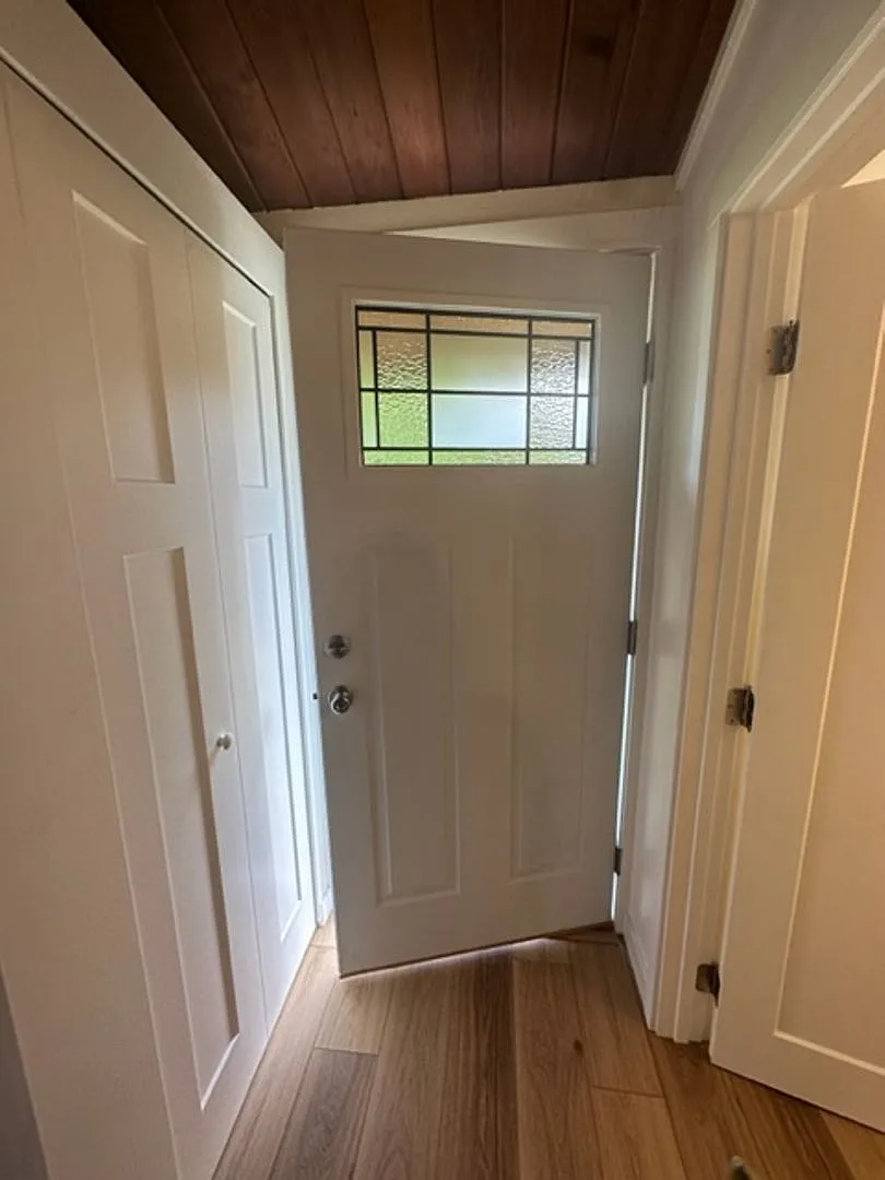 15801Larch Way — Photo 4