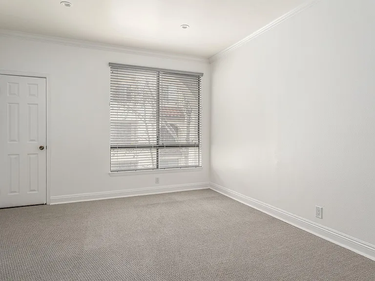 5865 Friars Rd #3305 — Photo 18