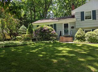 50 Dogwood Ter, Ramsey, NJ 07446