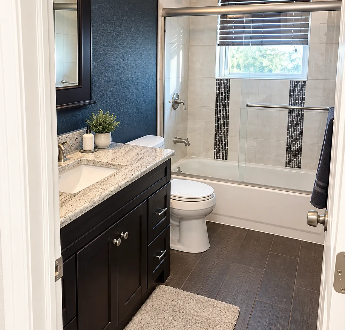4 bed, 1.5 bath, 1800 sqft, $3,295 — Photo 2