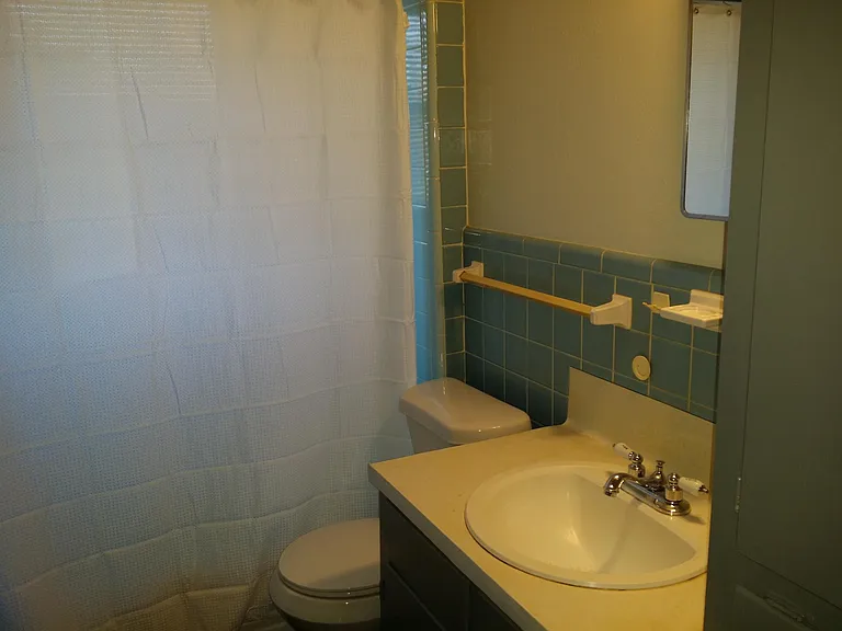 1119 Alta Vista Dr — Photo 12