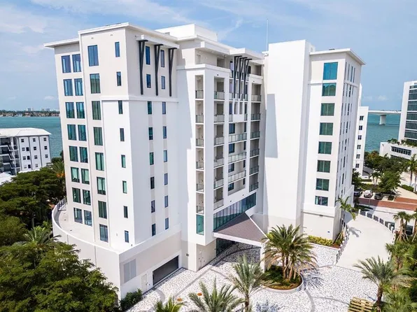 325 GOLDEN GATE POINT #701, SARASOTA, FL 34236