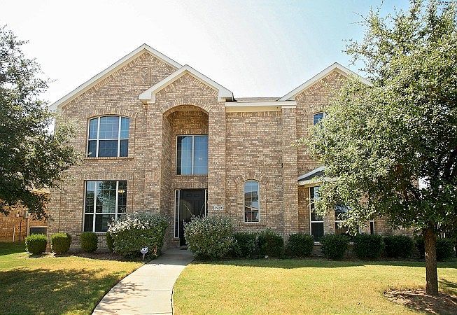 1st image of 2431 Somervell Trl