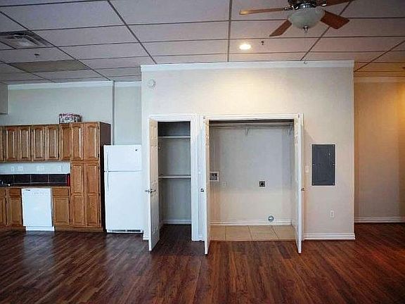 3rd image of 1309 13th St APT 308