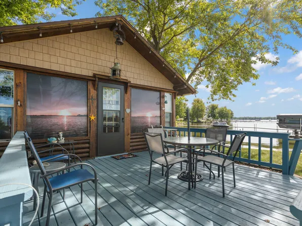 6047 S State Road 10, Knox, IN 46534