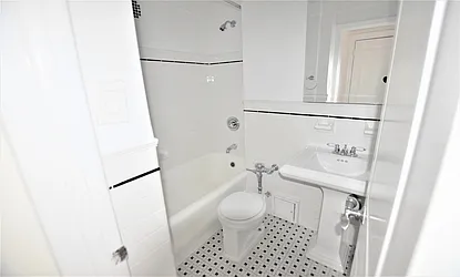 Rented by Manhattan Realty Group