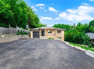 51 D John St, Halton Hills, ON L7G 2J9