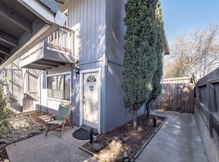 3381 La Canada Dr APT 11, Cameron Park, CA