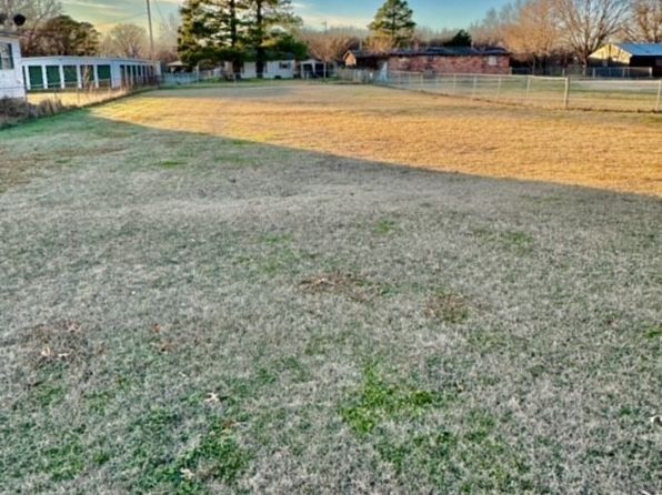 316 Jan Dr, Stratford, OK 74872