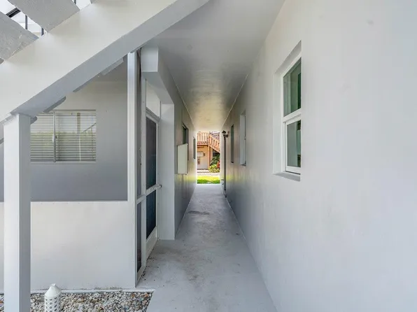 491 West Camino Blvd, 491 W Camino Real APT 6, Boca Raton, FL 33432