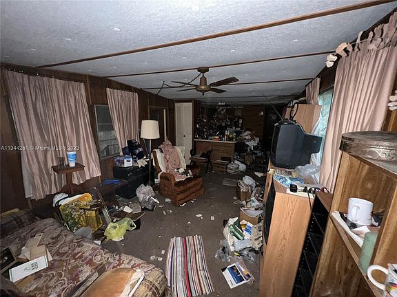 4th image of 14052 NE 50th Pl