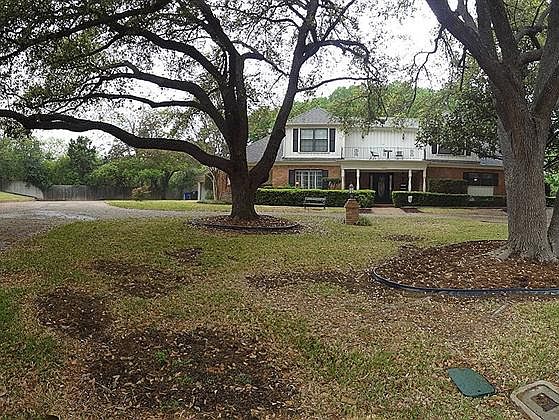 1st image of 2633 Woodmont Cir