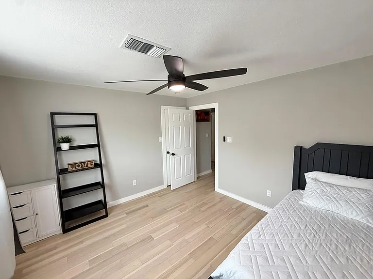 200 Santa Rita Dr — Photo 13