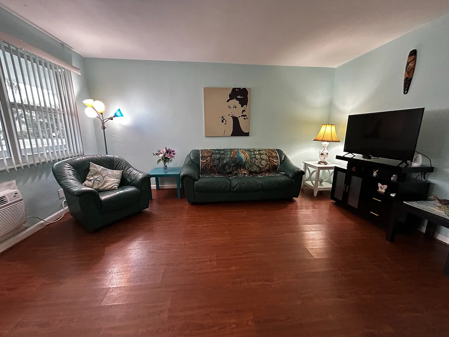 1 bed, 551 sqft, $2,200 — Photo 2